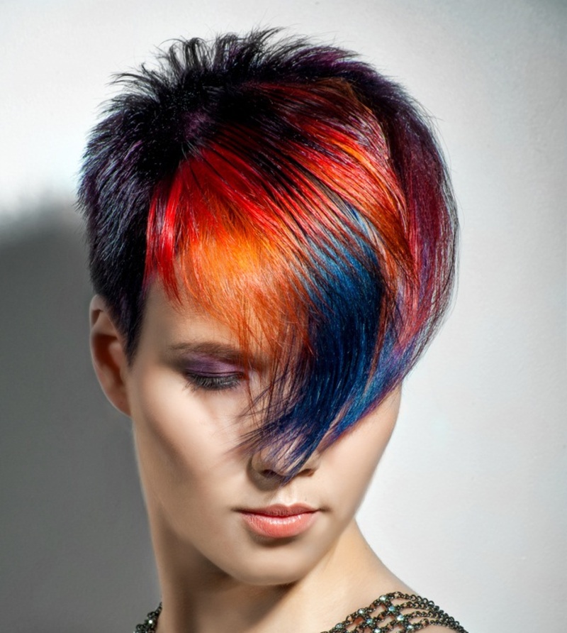 ألوان الشعر الجريئة ما لها وماعليها